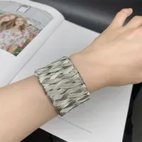 Retro C Shape Alloy Plating Unisex Bangle main image 4
