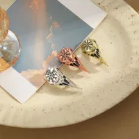 Commute Geometric Alloy Asymmetrical Unisex Brooches main image 3