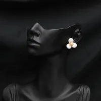 1 Pair Elegant Sweet Flower Plating Inlay Copper Pearl 18k Gold Plated Ear Studs main image 2