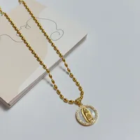 Stainless Steel Copper 18K Gold Plated Classic Style Plating Inlay Portrait Oval Zircon Pendant Necklace main image 3