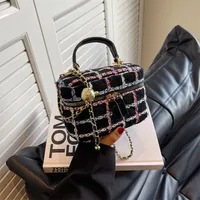 Women's Small Yarn Color Block Basic Streetwear Square Zipper Shoulder Bag Crossbody Bag Chain Bag main image 1