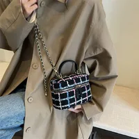 Women's Small Yarn Color Block Basic Streetwear Square Zipper Shoulder Bag Crossbody Bag Chain Bag main image 3