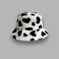Women's Vintage Style Heart Shape Curved Eaves Bucket Hat main image 4