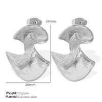 1 Pair Elegant Vintage Style Irregular Plating 304 Stainless Steel Titanium Steel 18K Gold Plated Ear Studs main image 7