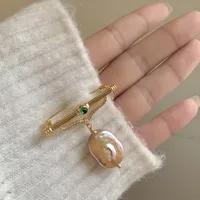 Elegant Simple Style Printing Freshwater Pearl Copper Plating Inlay Zircon Women's Brooches main image 1