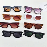 Casual Retro Solid Color Pc Resin Square Full Frame Women's Sunglasses main image 1
