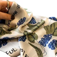 Women's Elegant Grape  Silk Printing Silk Scarf main image 4