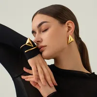 IG Style Elegant Triangle 304 Stainless Steel Bangle In Bulk main image 1
