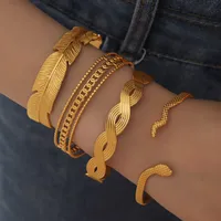 Vintage Style Exaggerated Round Feather 304 Stainless Steel 18K Gold Plated Bangle In Bulk main image 3