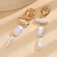 1 Pair Elegant Streetwear Geometric Irregular Imitation Pearl Alloy Rhinestones Drop Earrings main image 5
