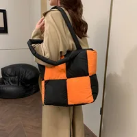Women's Medium Nylon Color Block Vacation Square Zipper Shoulder Bag main image 3