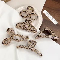 Women's Simple Style Streetwear Leopard Resin Hair Claws main image 1