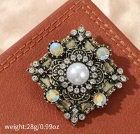 Elegant Retro Swan Owl Butterfly Alloy Rhinestones Unisex Brooches main image 5