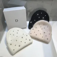 Women's Modern Style Classic Style Solid Color Eaveless Wool Cap main image 1