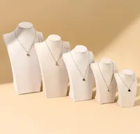 1 Piece Flannel Classic Style Portrait Jewelry Display Jewelry Display Bust main image 1