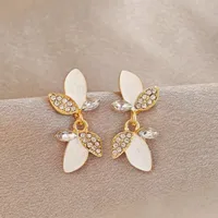 1 Pair Elegant Petal Plating Inlay Alloy Zircon Gold Plated Drop Earrings sku image 1