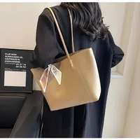 Women's Large Pu Leather Solid Color Streetwear Square Zipper Shoulder Bag Tote Bag sku image 3