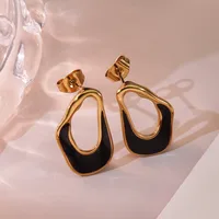 1 Pair Elegant Simple Style Asymmetrical Irregular Asymmetrical 304 Stainless Steel 18K Gold Plated Hoop Earrings main image 5
