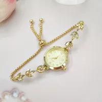 Casual Elegant Petal Magnet Buckle Quartz Women's Watches sku image 5