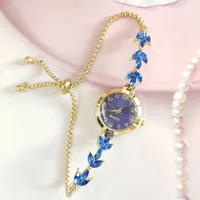 Casual Elegant Petal Magnet Buckle Quartz Women's Watches sku image 10