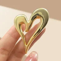 Simple Style Pin Heart Shape Alloy Hollow Out Women's Brooches 1 Piece main image 5