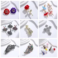 IG Style Human Leaf Flower Alloy Inlay Rhinestones Unisex Brooches main image 1