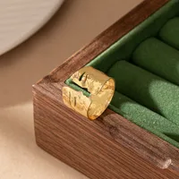Wholesale Jewelry Elegant Romantic Portrait Human Face Alloy 14K Gold Plated Plating Wide Band Rings main image 4