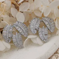 1 Pair Elegant Leaves Inlay Copper Zircon Rose Gold Plated Ear Studs main image 3