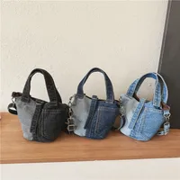 Unisex Medium Denim Solid Color Vintage Style Streetwear Bucket Lock Clasp Crossbody Bag main image 1