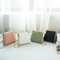 Women's Small Pu Leather Solid Color Lingge Classic Style Streetwear Lock Clasp Cosmetic Bag main image 5
