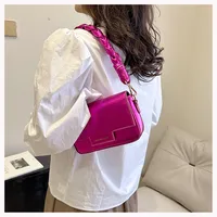 Women's Medium Pu Leather Solid Color Elegant Vintage Style Magnetic Buckle Square Bag main image 8