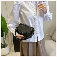 Women's Medium Pu Leather Solid Color Elegant Vintage Style Magnetic Buckle Square Bag main image 10