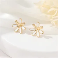 1 Pair Simple Style Flower Inlay Copper Rhinestones Ear Studs sku image 2