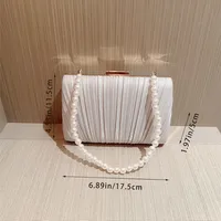 Women's Small Polyester Solid Color Vintage Style Classic Style Beading Lock Clasp Evening Bag main image 4