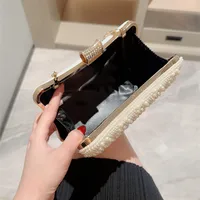 Women's Small Polyester Solid Color Elegant Classic Style Beading Lock Clasp Evening Bag main image 3