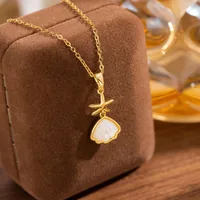 304 Stainless Steel K Gold Plated Simple Style Classic Style Plating Inlay Starfish Shell Rhinestones Pendant Necklace main image 2