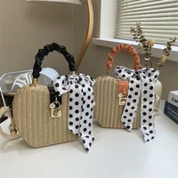 Women's Medium Straw Solid Color Vacation Beach Ribbon Weave Lock Clasp Straw Bag main image 4