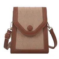 Women's Pu Leather Lingge Streetwear Magnetic Buckle Shoulder Bag main image 3