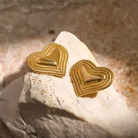 1 Pair Simple Style Classic Style Heart Shape Plating 316 Stainless Steel  18K Gold Plated Ear Studs main image 1