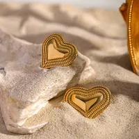 1 Pair Simple Style Classic Style Heart Shape Plating 316 Stainless Steel  18K Gold Plated Ear Studs main image 4