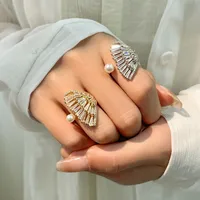 Copper 18K Gold Plated Simple Style Classic Style Plating Inlay Solid Color Pearl Zircon Open Rings main image 1
