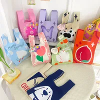 Women's Medium Polyester Animal Cartoon Flower Cute Classic Style Lock Clasp Handbag main image 1