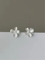 1 Pair Simple Style Flower Sterling Silver Ear Studs sku image 1