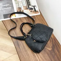 Women's Medium Pu Leather Solid Color Lingge Basic Classic Style Zipper Crossbody Bag main image 2