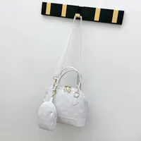Women's Medium Pu Leather Solid Color Lingge Basic Classic Style Zipper Crossbody Bag sku image 5