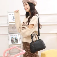 Women's Medium Pu Leather Solid Color Lingge Basic Classic Style Zipper Crossbody Bag main image 4