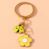 Pastoral Beetles Flower Alloy Keychain main image 3