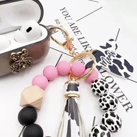 Retro Cow Pattern Alloy Wood Silica Gel Unisex Keychain main image 4