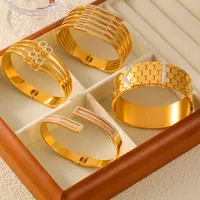 Casual Simple Style Hexagon Round Titanium Steel 18K Gold Plated Rhinestones Bangle In Bulk main image 7