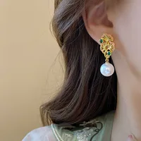 1 Pair Elegant Simple Style Ginkgo Leaf Hollow Out Inlay Copper Artificial Pearls Zircon Drop Earrings main image 3